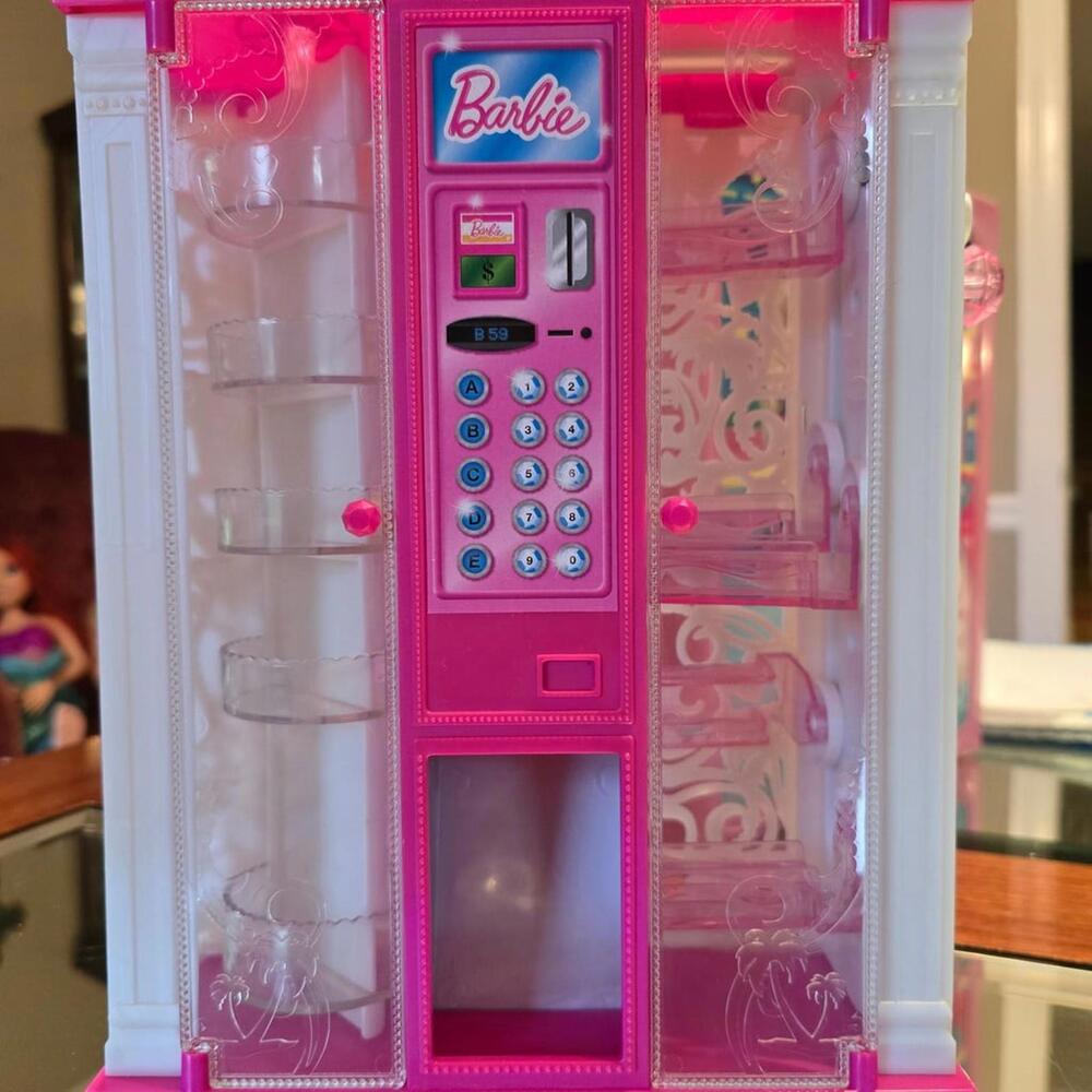 Barbie Life in the dreamhouse Fashion Vending Machine Playset - Pink & White Toy